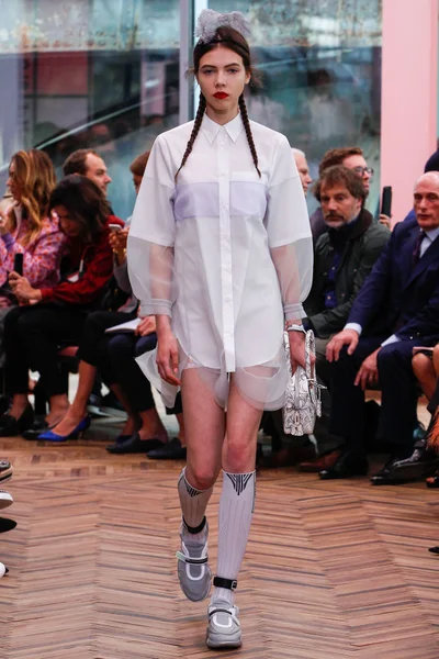 Look 7